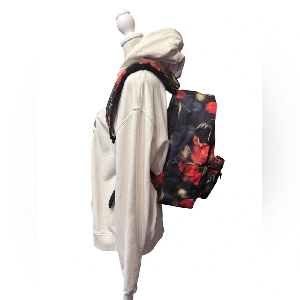 NWOT Herschel Supply Blurry Rose Backpack - Picture 10 of 10